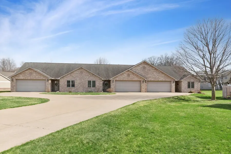 921 10th Street, Dewitt, IA 52742 - #2