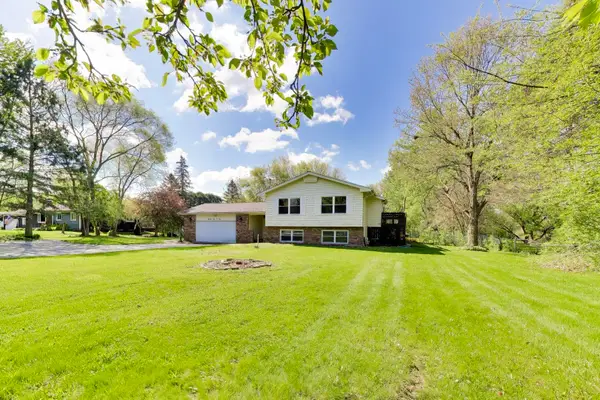 9505 Elm Lane, Crystal Lake, IL 60014