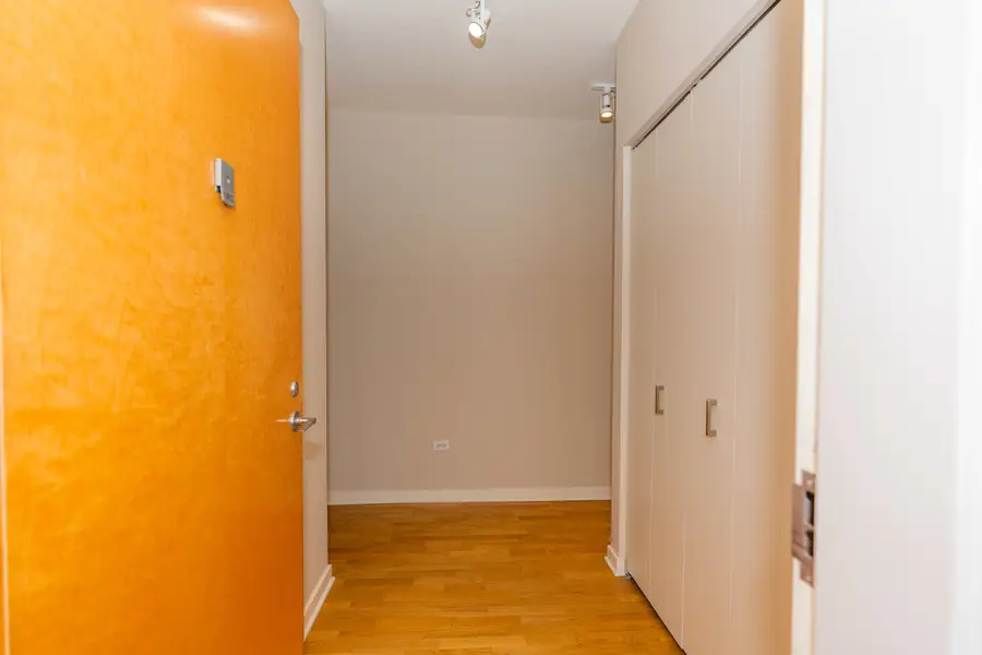 330 W Grand Avenue #1802, Chicago, IL 60654 - #2