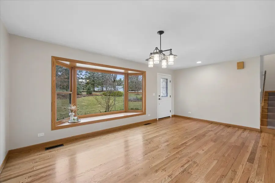 220 N Shannon Drive, Woodstock, IL 60098 - #3