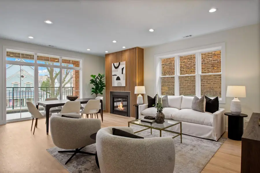 1304 W Winona Street #2, Chicago, IL 60640 - #2