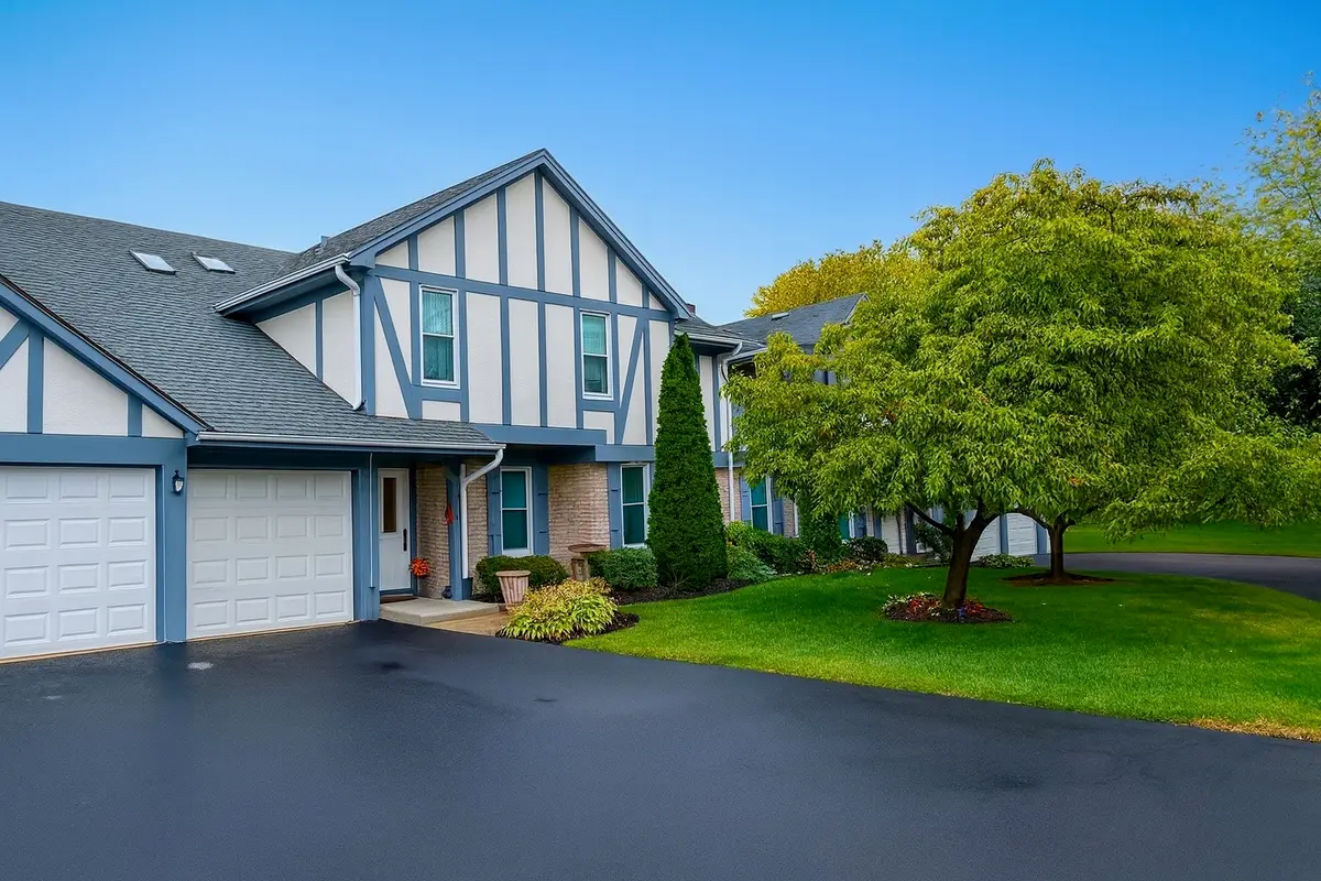 36 W Fern Court #117B, Palatine, IL 60067 - #1