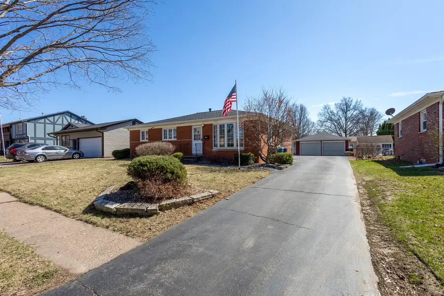 3610 30th Avenue, Rock Island, IL 61201 - #2