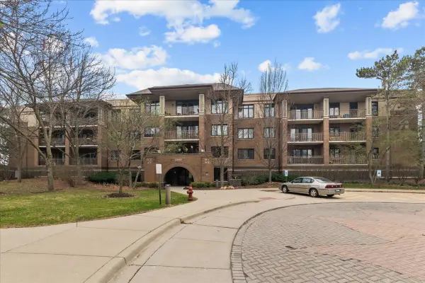 Address Withheld By Seller, Evanston, IL 60203