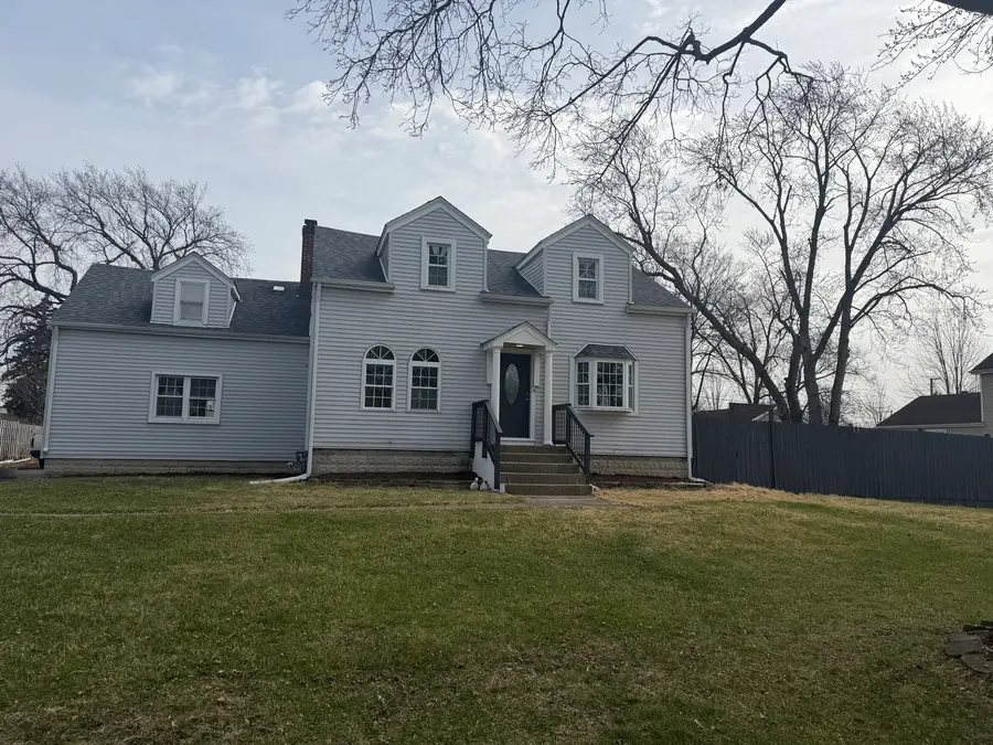 423 S Center Street, Bensenville, IL 60106 - #2