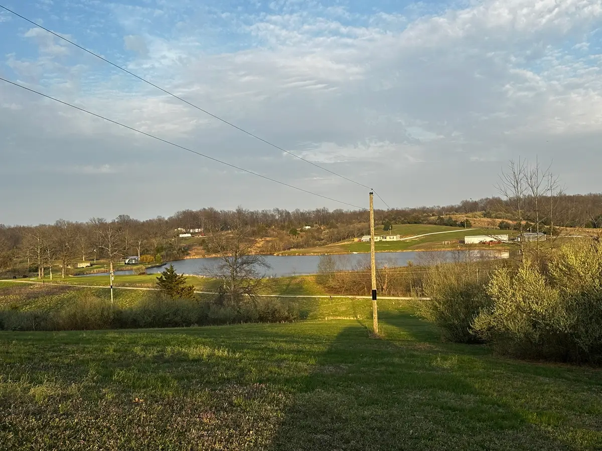 5609 Ten Mile Road, McLeansboro, IL 62859 - #1