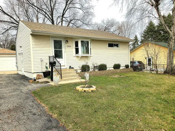 2500 Dakota Road, Waukegan, IL 60087