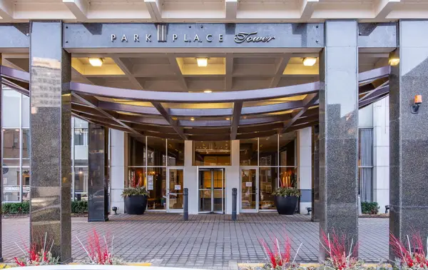 655 W Irving Park Road #3708, Chicago, IL 60613