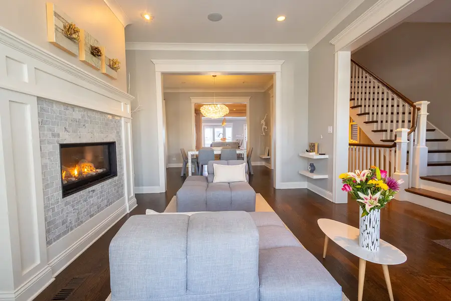 1833 W Cuyler Avenue, Chicago, IL 60613 - #2