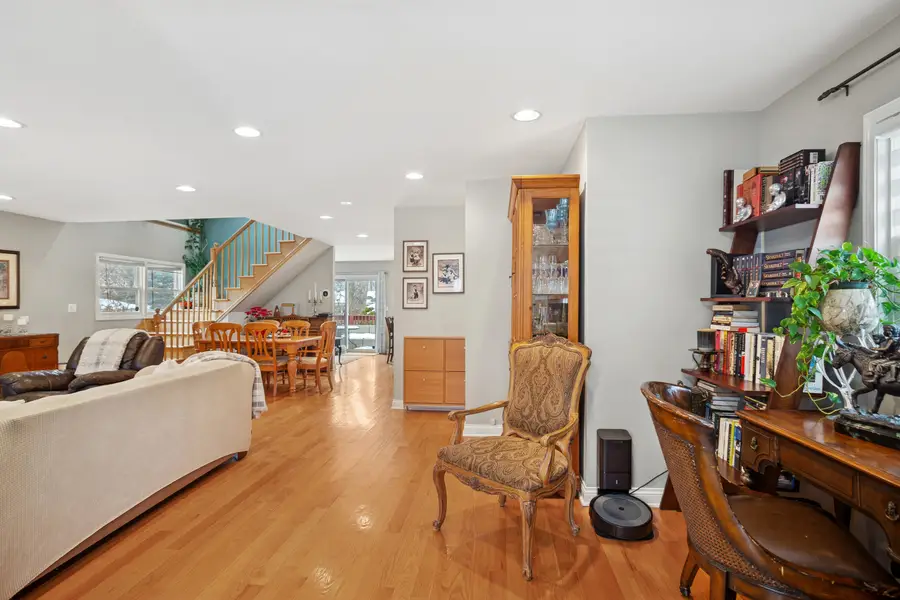 420 Radcliffe Avenue, Des Plaines, IL 60016 - #3