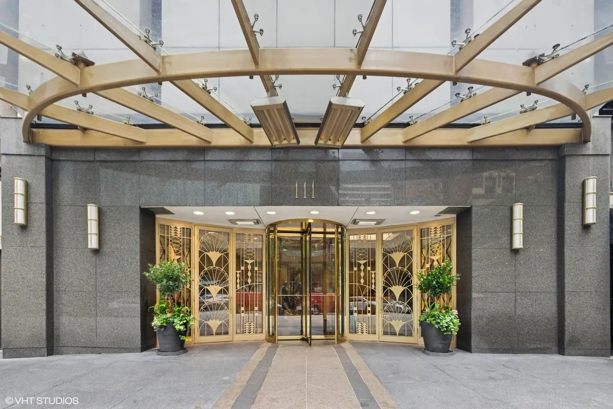 111 E Chestnut Street #21B, Chicago, IL 60611 - #1