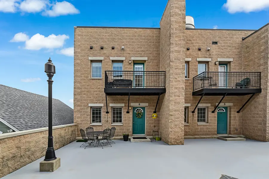 210 N Cass Avenue #6, Westmont, IL 60559 - #3