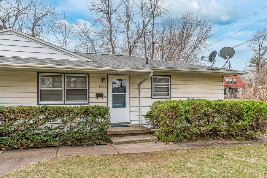 2612 24th Avenue, Rock Island, IL 61201 - #2