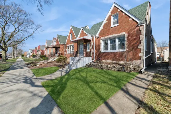 5806 W Wilson Avenue, Chicago, IL 60630