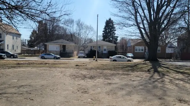 330 154th Place, Calumet City, IL 60409 - #3