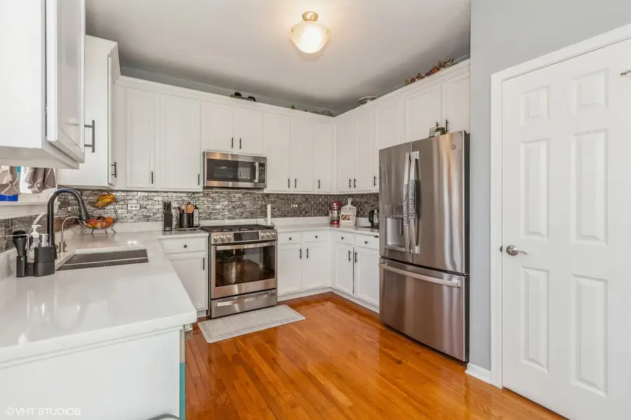 375 N Commerce Street, Aurora, IL 60504 - #2