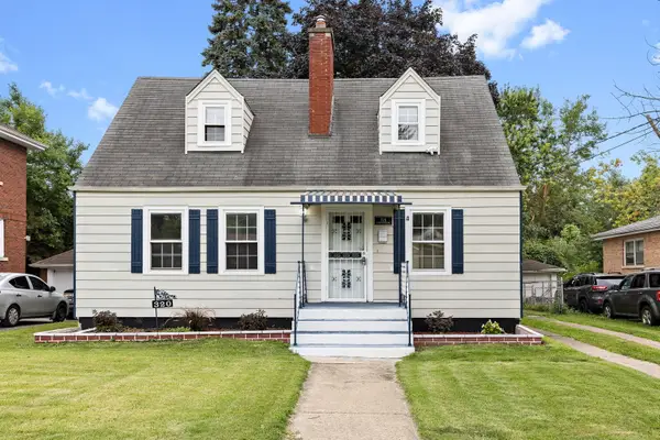 320 Streamside Drive, Harvey, IL 60426