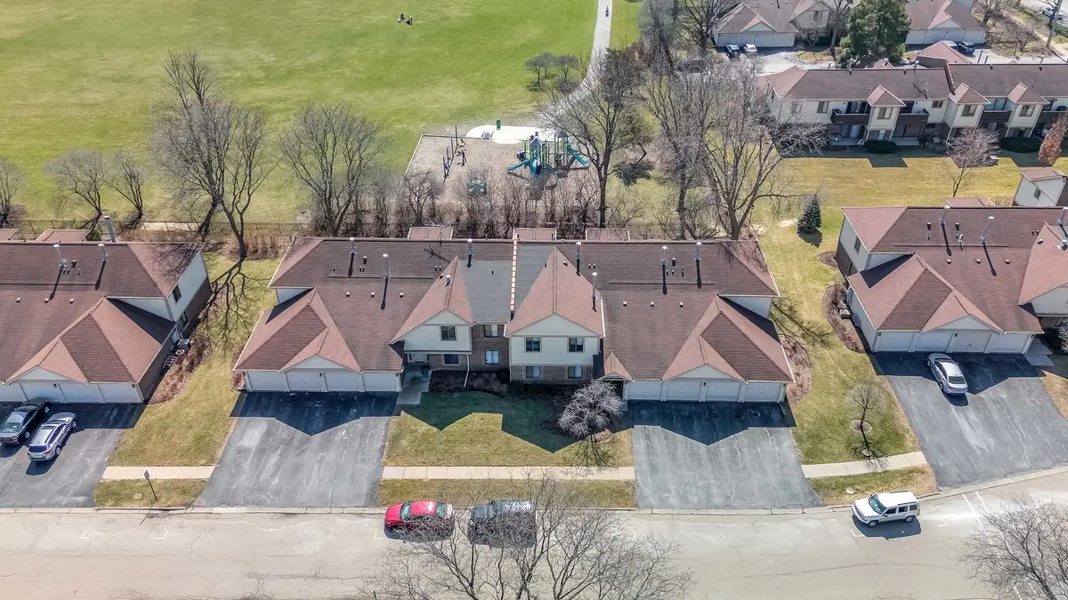 823 E Coach Road #8, Palatine, IL 60074 - #1