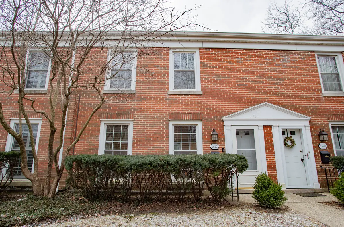 1410 Pebblecreek Drive, Glenview, IL 60025 - #1