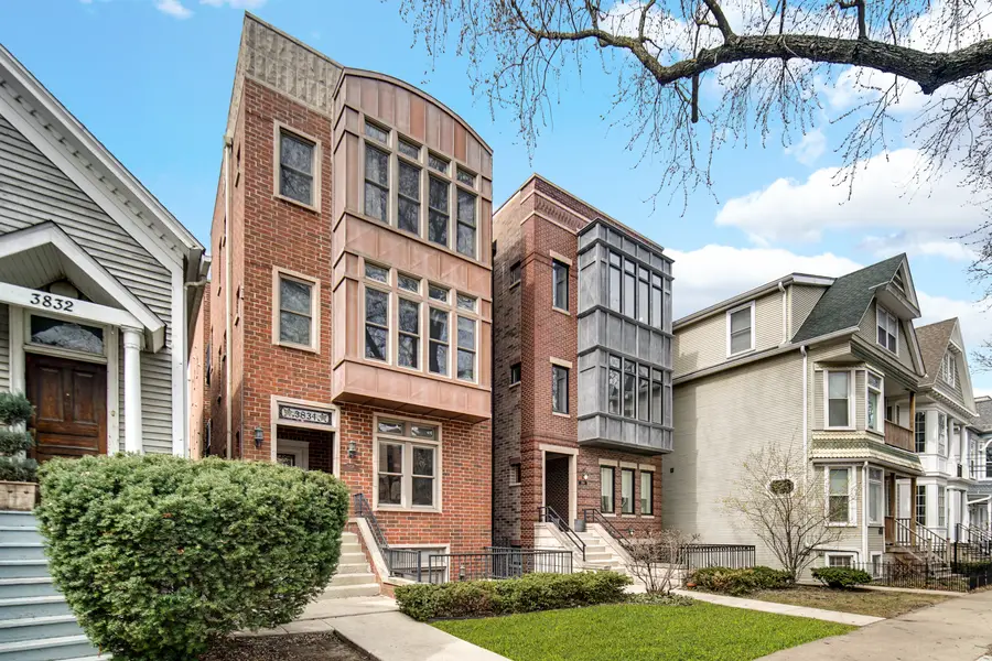 3834 N Janssen Avenue #3, Chicago, IL 60613 - #2