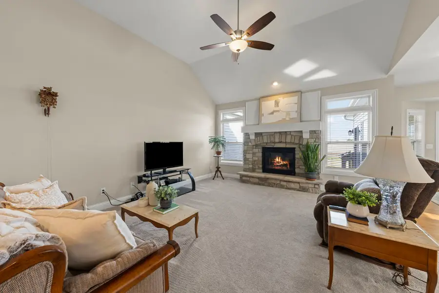 1121 Blackberry Shore Lane, Yorkville, IL 60560 - #3