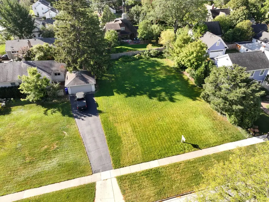 114 W Prairie Avenue, Wheaton, IL 60187 - #2