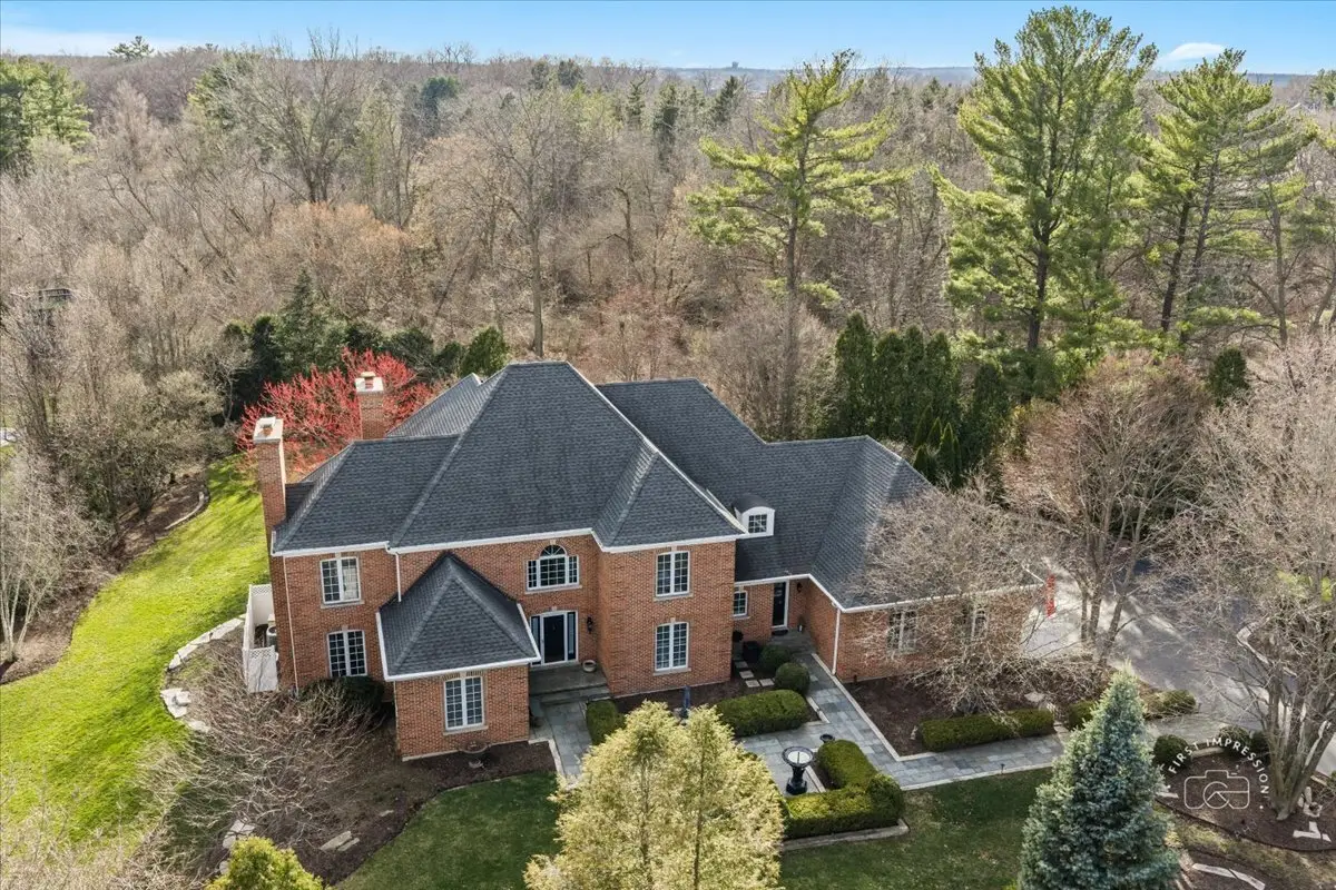 825 Persimmon Drive, Saint Charles, IL 60174 - #1