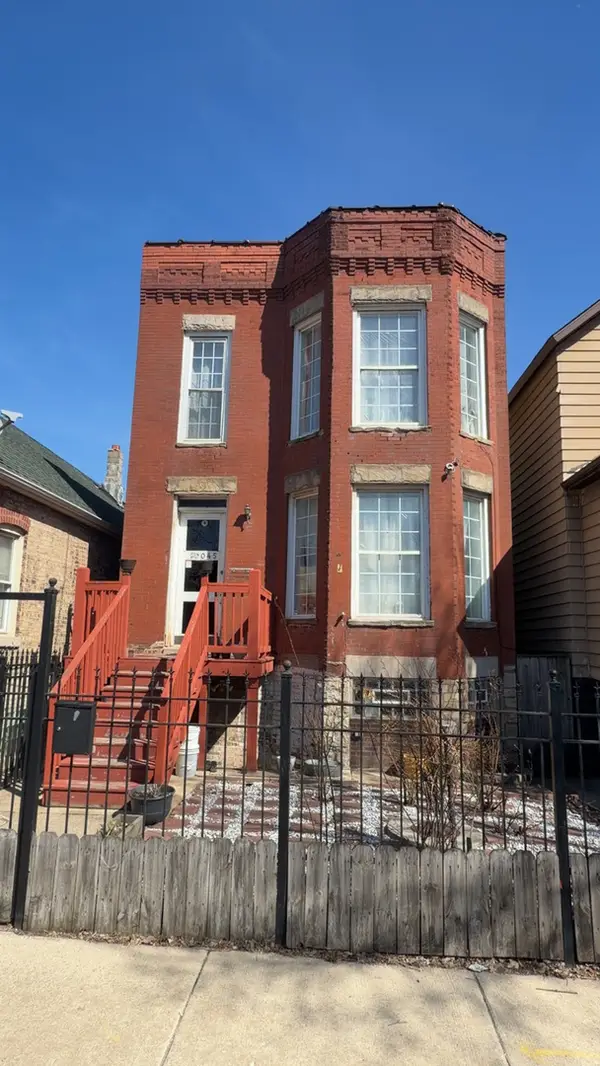 Address Withheld By Seller, Chicago, IL 60617