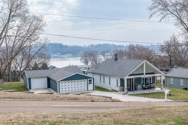 3215 Garfield Street, Clinton, IA 52732