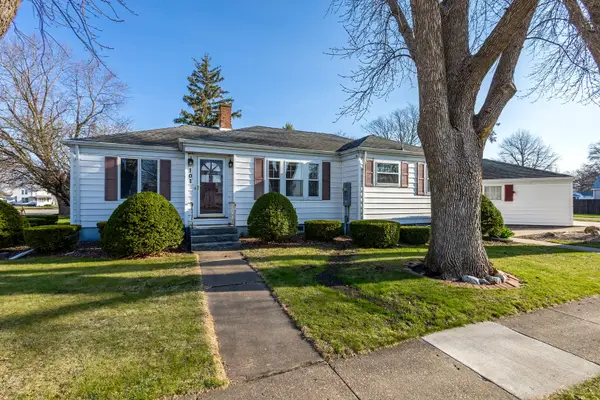 101 E D Street, Alpha, IL 61413