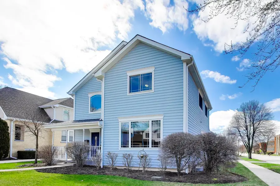 421 W Hawthorne Street, Arlington Heights, IL 60004 - #3