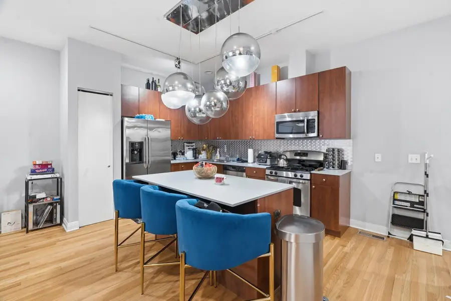 648 W 16th Street #2, Chicago, IL 60616 - #3