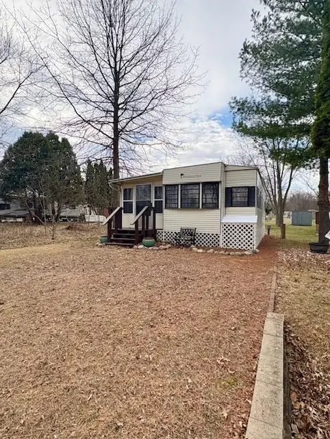 11/85 Woodhaven, Sublette, IL 61367 - #3