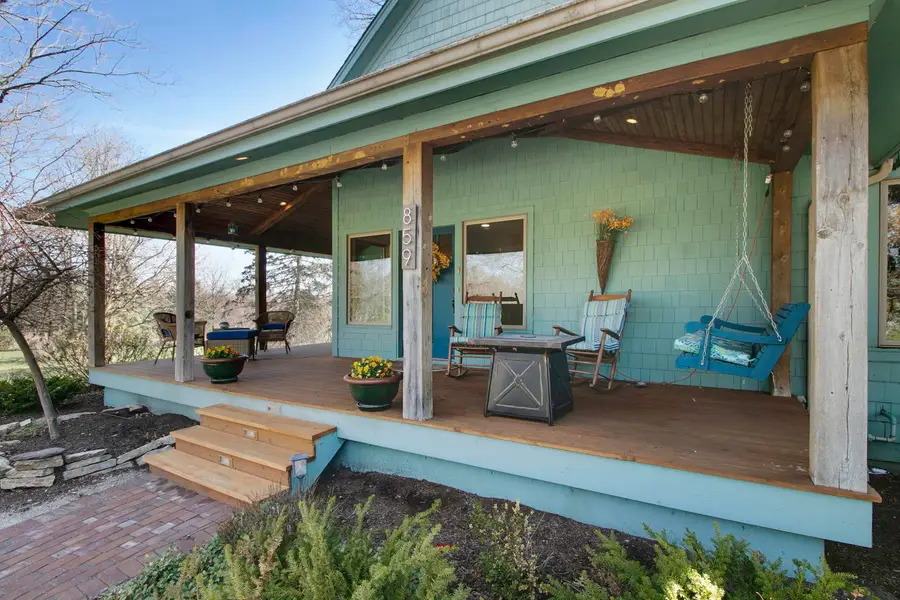 859 Old Kirk Road, Geneva, IL 60134 - #2