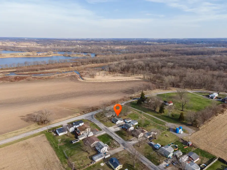 17122 10th Avenue N, East Moline, IL 61244 - #2