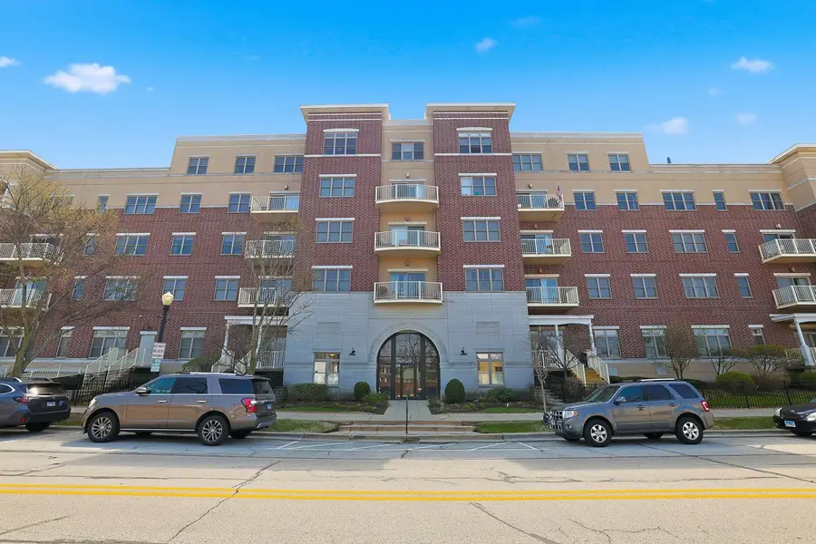 965 Rogers Street #104, Downers Grove, IL 60515 - #2