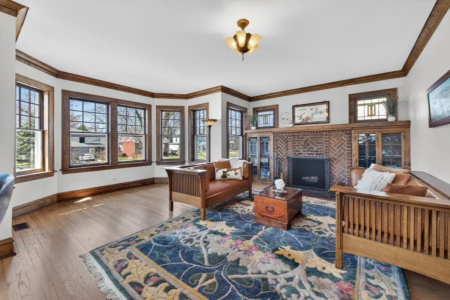 323 N Prospect Avenue, Park Ridge, IL 60068 - #3