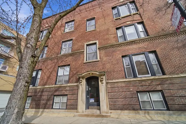1542 W Cornelia Avenue #2, Chicago, IL 60657