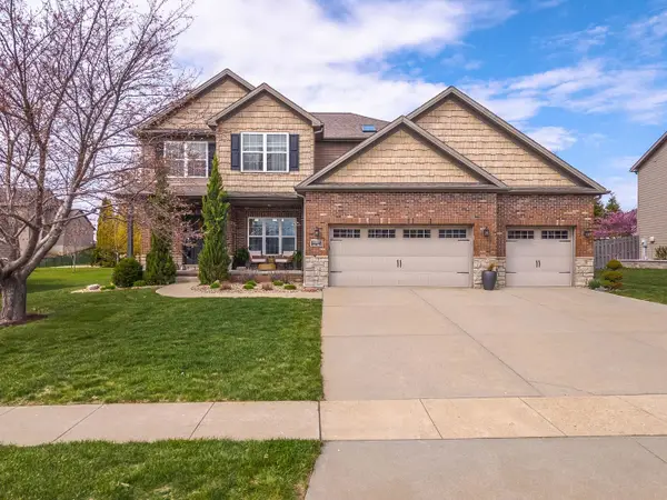 6002 Jackpine Road, Bloomington, IL 61705