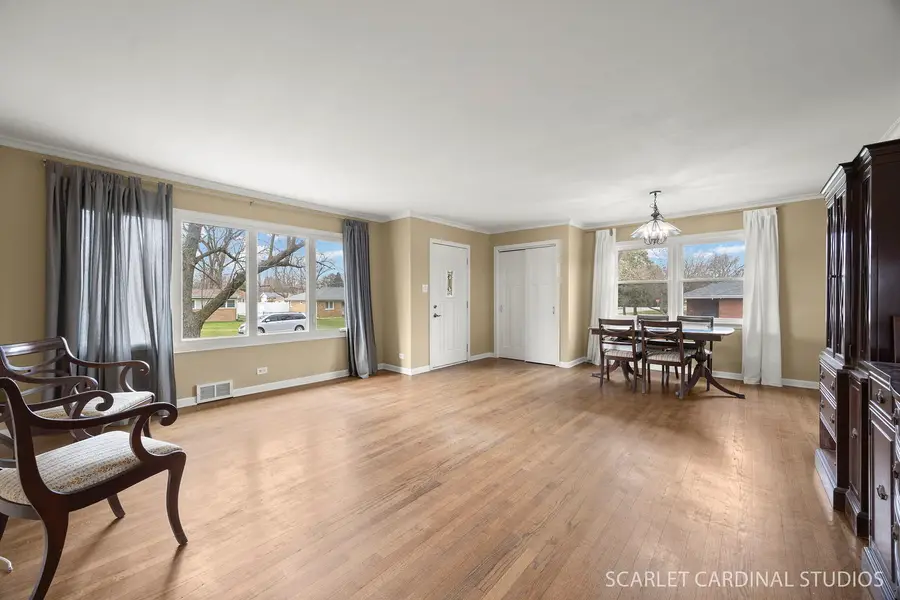 1S285 Myrtle Avenue, Oakbrook Terrace, IL 60181 - #3