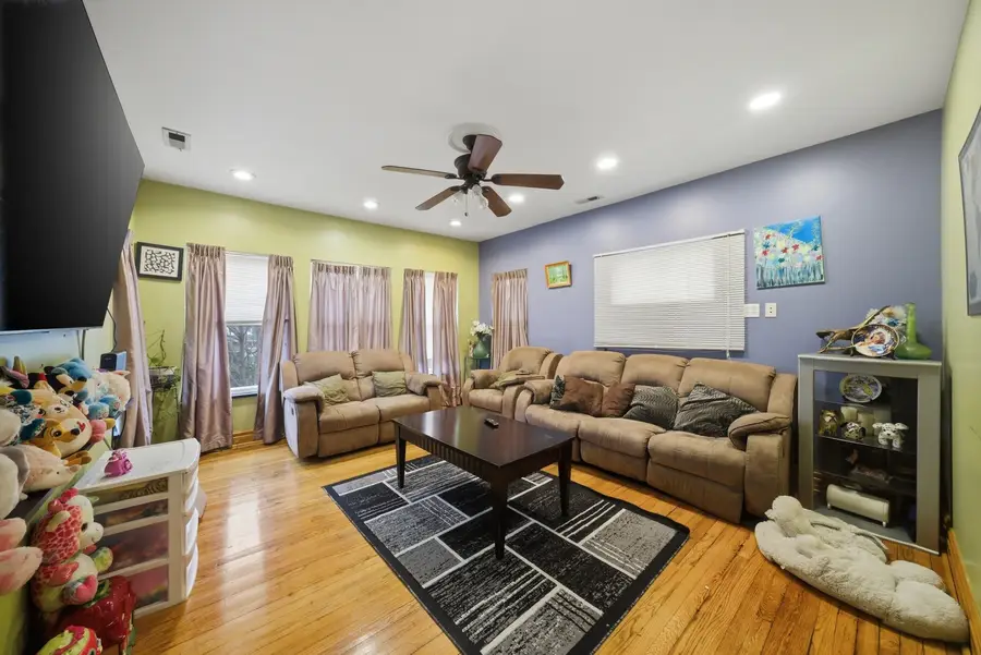 137 S 16th Avenue, Maywood, IL 60153 - #2