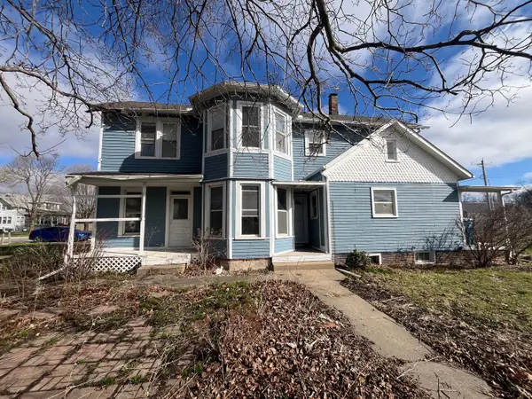 100 N Jackson Street, Flanagan, IL 61740