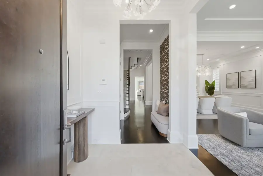 2658 N Mildred Avenue, Chicago, IL 60614 - #3