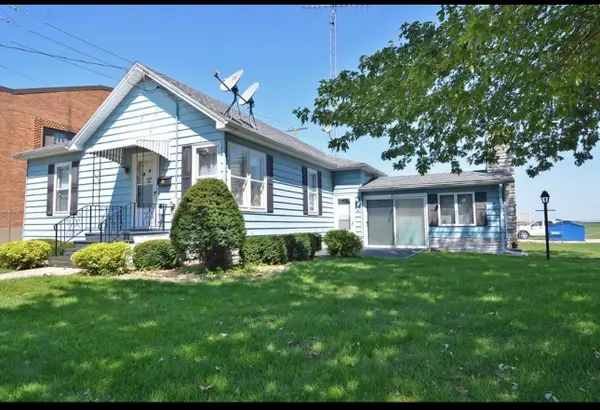 320 W Main Street, Grand Ridge, IL 61325