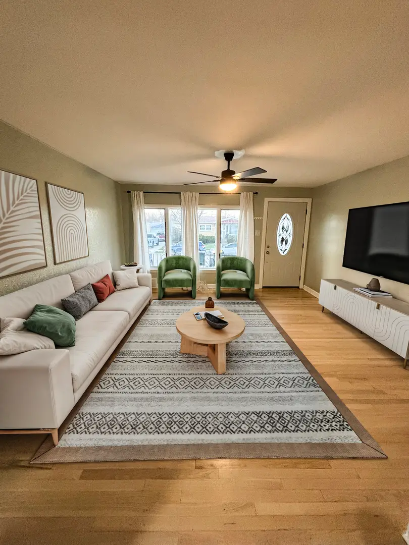 256 Maple Avenue, South Chicago Heights, IL 60411 - #3