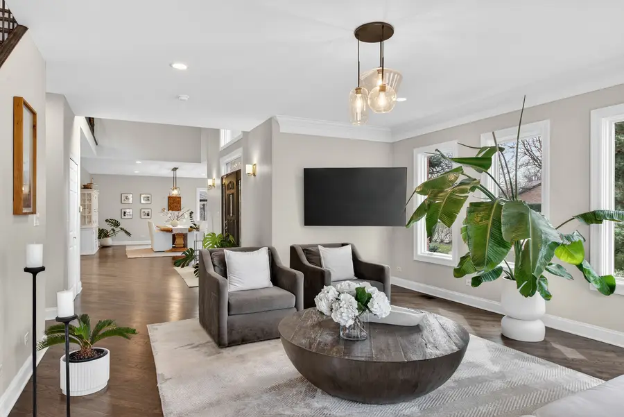 332 E Central Road, Arlington Heights, IL 60005 - #3