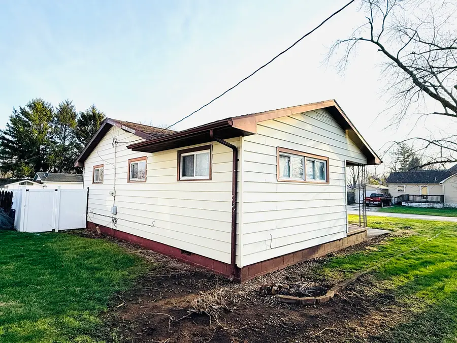 502 W Elm, Hoopeston, IL 60942 - #3