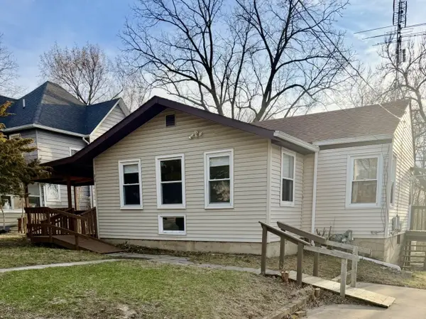 819 Madison Avenue, Dixon, IL 61021