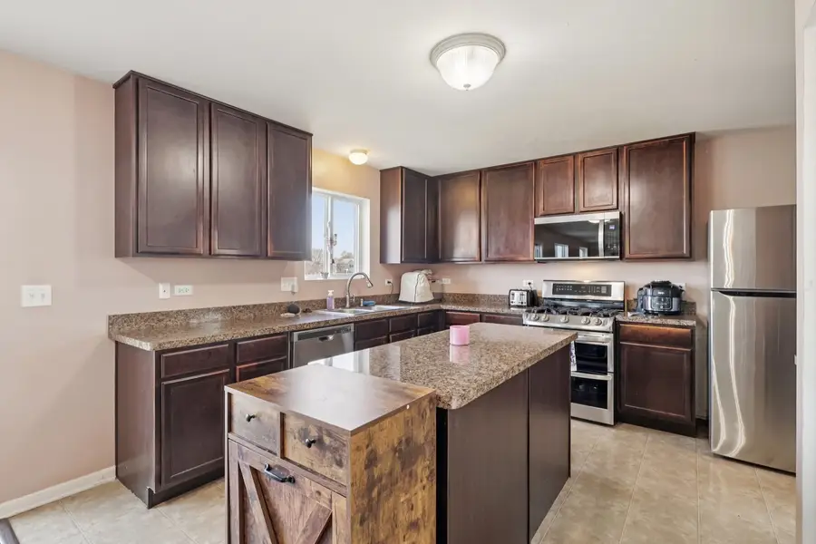 984 Richard Brown Boulevard, Volo, IL 60073 - #3