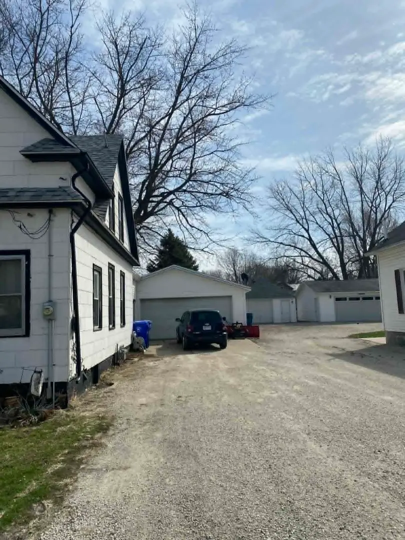630 N Burr Street, Kewanee, IL 61443 - #2